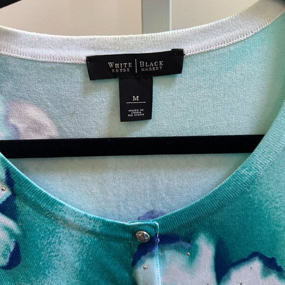 White House Black Market Turquoise Floral Jewel Snap Front Button Cardigan Sz S - Picture 2 of 6